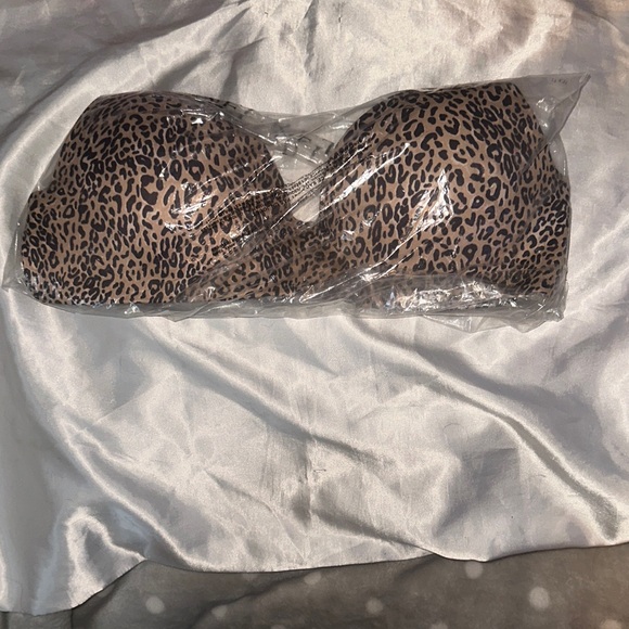PINK Victoria's Secret Other - PINK Victoria's Secret Push Up Leopard Print Bra - Tan/Black 36C